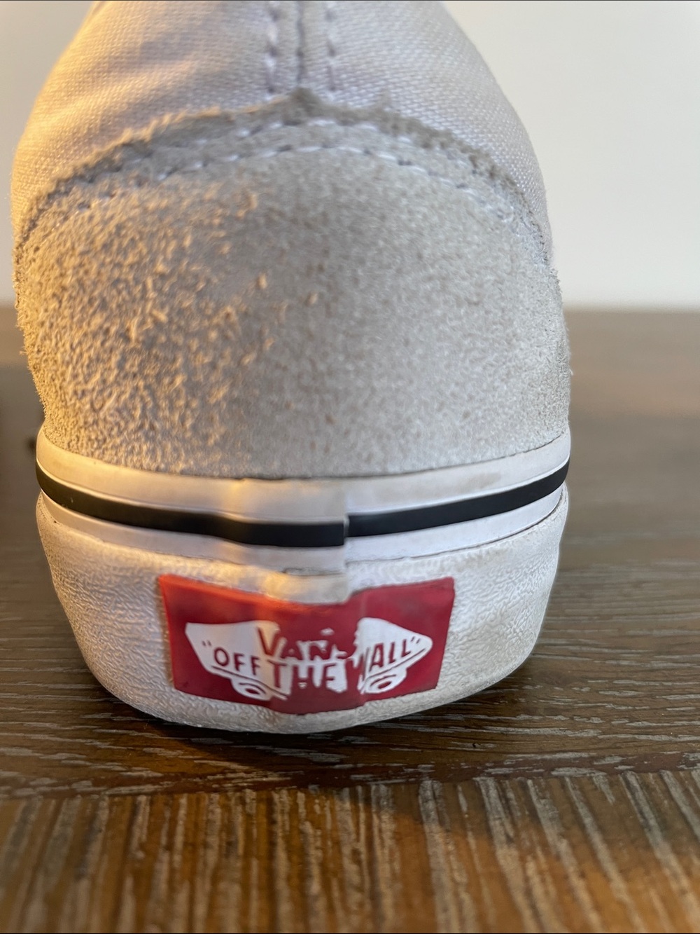Vans Low-Top Suede Sneakers in Light Gray and White - Picture 2 of 8